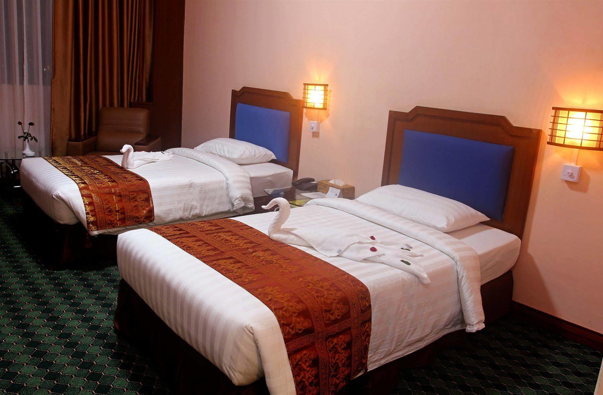 Asia Plaza Hotel Yangon Eksteriør bilde