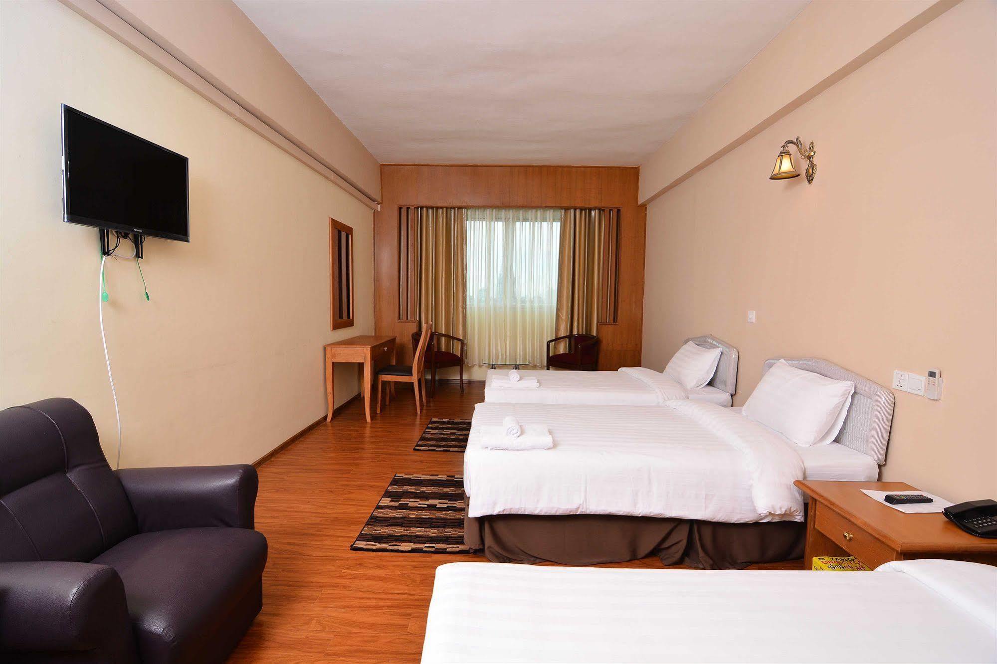 Asia Plaza Hotel Yangon Eksteriør bilde